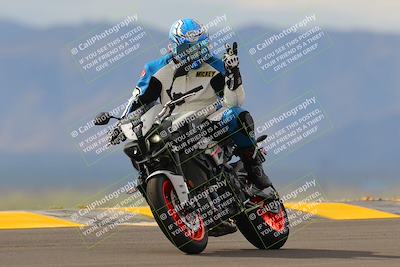 media/Sep-11-2022-SoCal Trackdays (Sun) [[81b7e951af]]/Turn 9 (930am)/